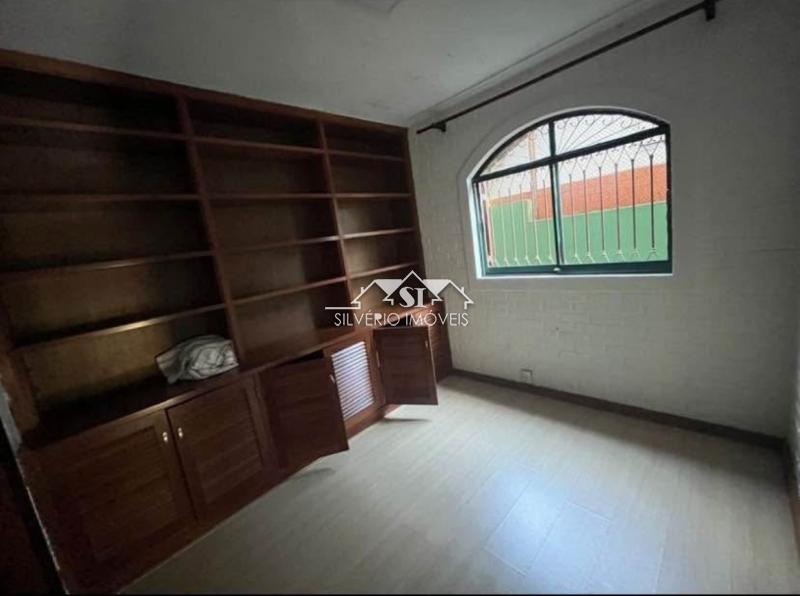 Casa para alugar com 5 quartos, 300m² - Foto 7