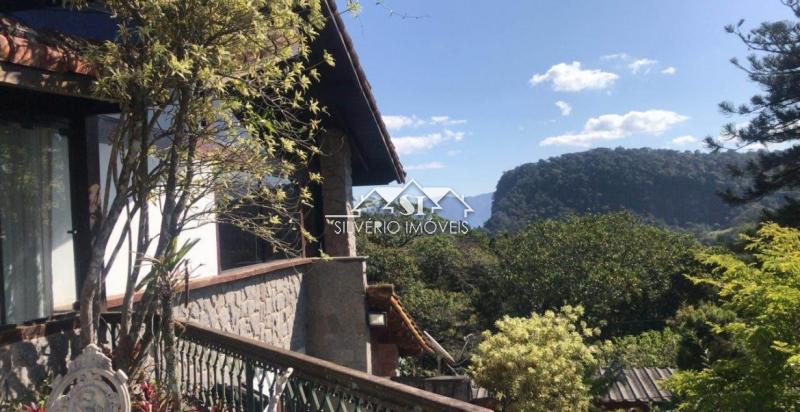 Casa para alugar com 5 quartos, 300m² - Foto 17
