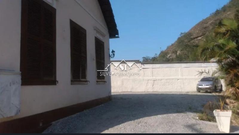 Casa à venda com 3 quartos, 100m² - Foto 2