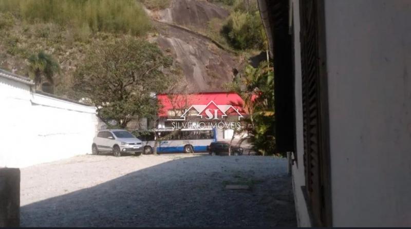 Casa à venda com 3 quartos, 100m² - Foto 5