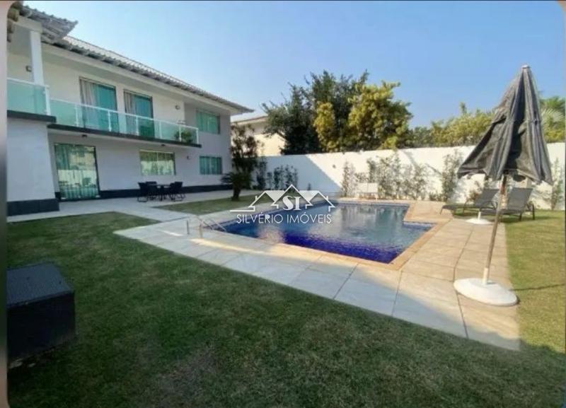 Casa em Barra da Tijuca - Rio de Janeiro/RJ  - 5 Quartos