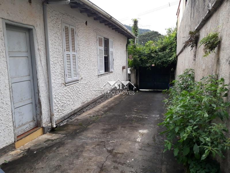 Casa à venda com 5 quartos, 200m² - Foto 7