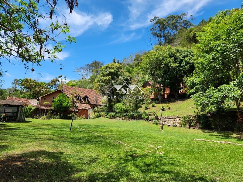 Casa à venda com 5 quartos, 360m² - Foto 5