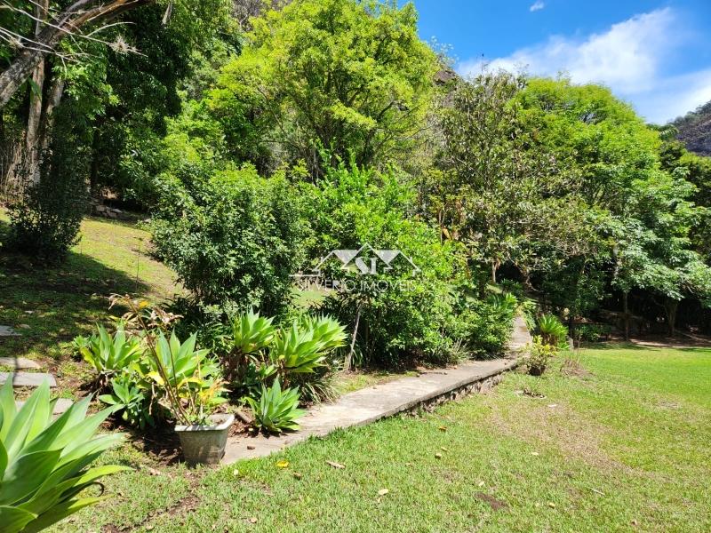 Casa à venda com 5 quartos, 360m² - Foto 7