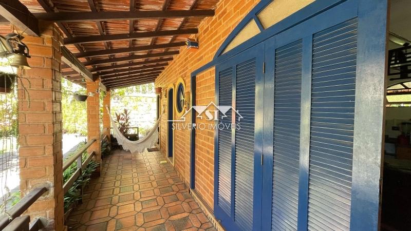 Casa à venda com 5 quartos, 360m² - Foto 11