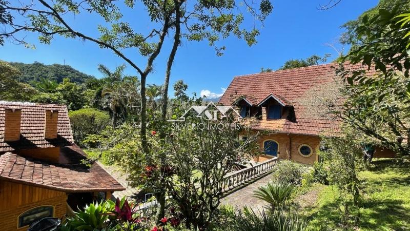 Casa à venda com 5 quartos, 360m² - Foto 13