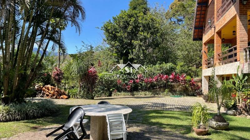 Casa à venda com 5 quartos, 360m² - Foto 3
