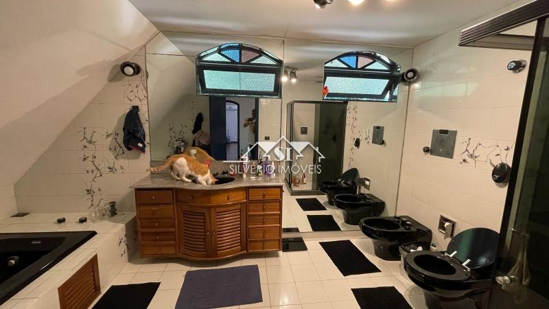 Casa à venda com 5 quartos, 360m² - Foto 27