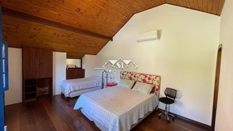 Casa à venda com 5 quartos, 360m² - Foto 33