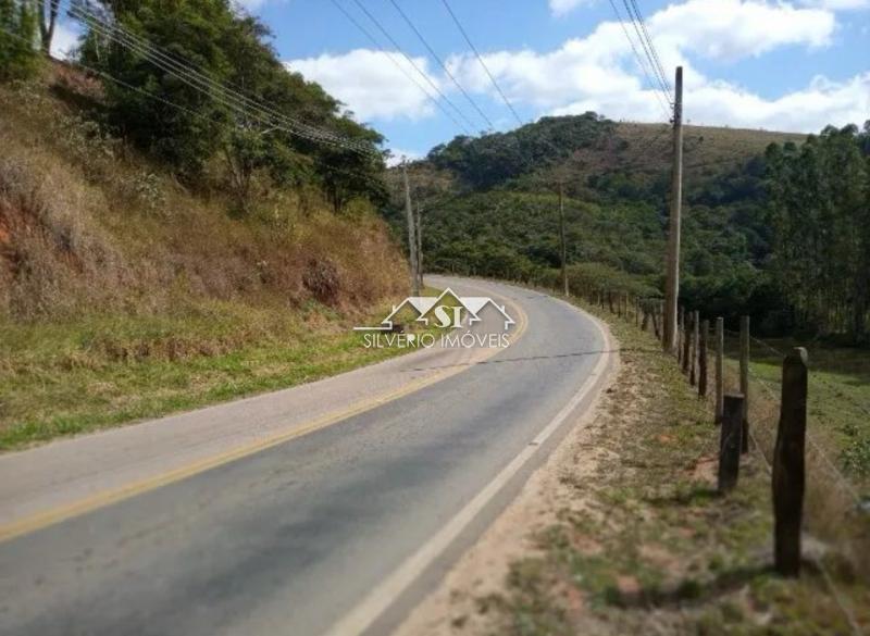 Sítio à venda com 2 quartos, 150m² - Foto 7