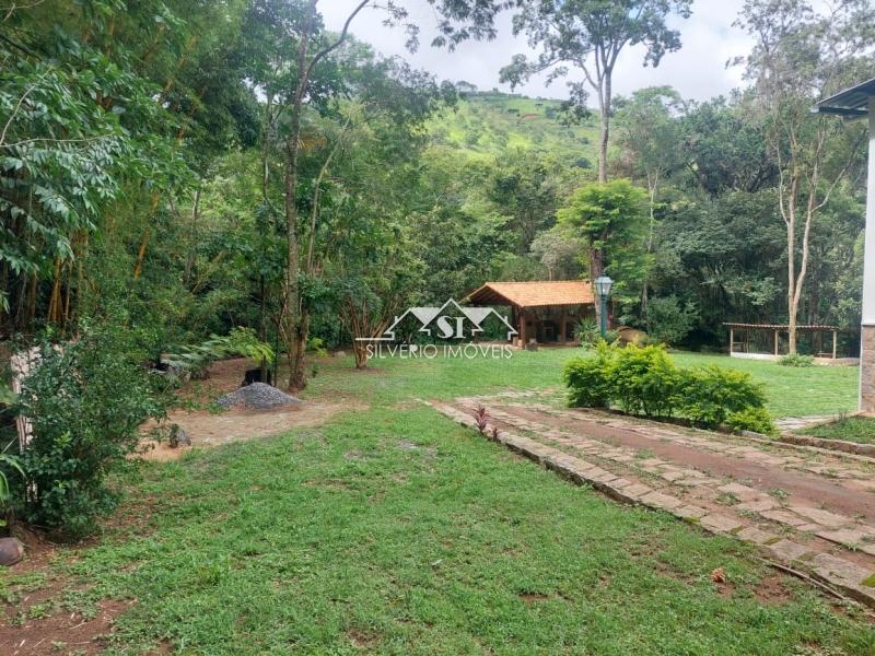 Casa à venda com 8 quartos, 391m² - Foto 9