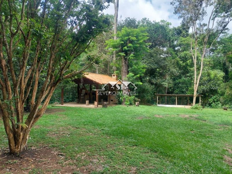Casa à venda com 8 quartos, 391m² - Foto 10