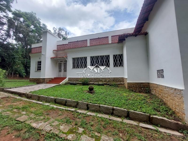 Casa à venda com 8 quartos, 391m² - Foto 5