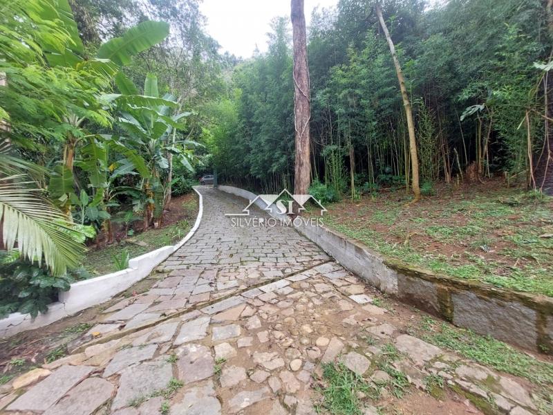 Casa à venda com 8 quartos, 391m² - Foto 11