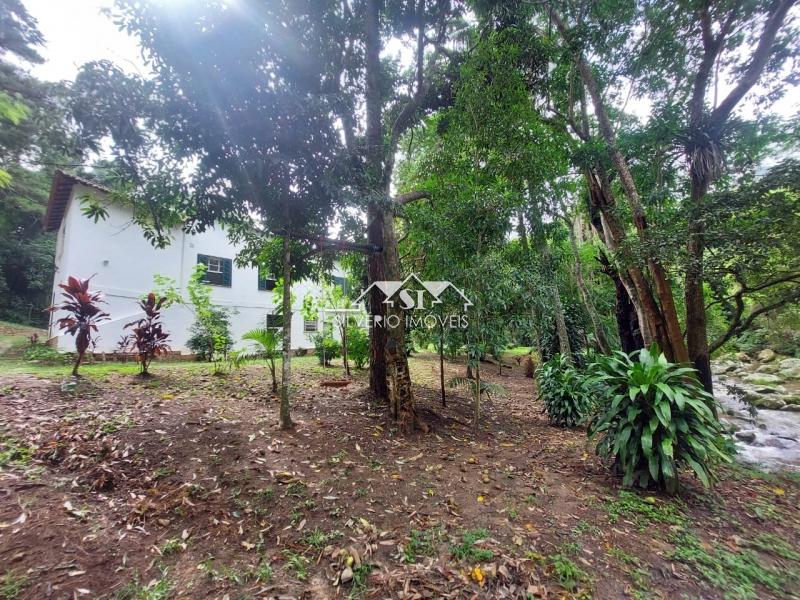 Casa à venda com 8 quartos, 391m² - Foto 7