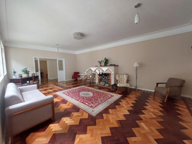 Casa à venda com 8 quartos, 391m² - Foto 28