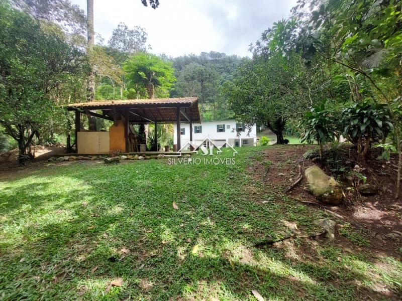 Casa à venda com 8 quartos, 391m² - Foto 8