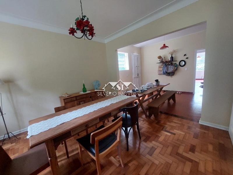 Casa à venda com 8 quartos, 391m² - Foto 36