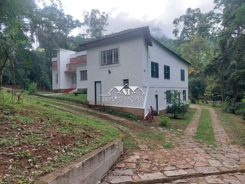 Casa em Corrêas - Petrópolis/RJ  - 8 Quartos