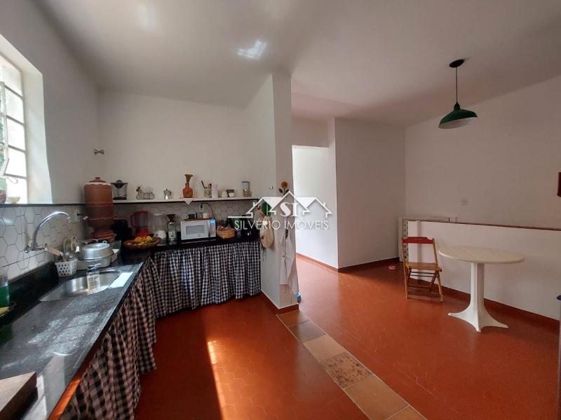 Casa à venda com 8 quartos, 391m² - Foto 41