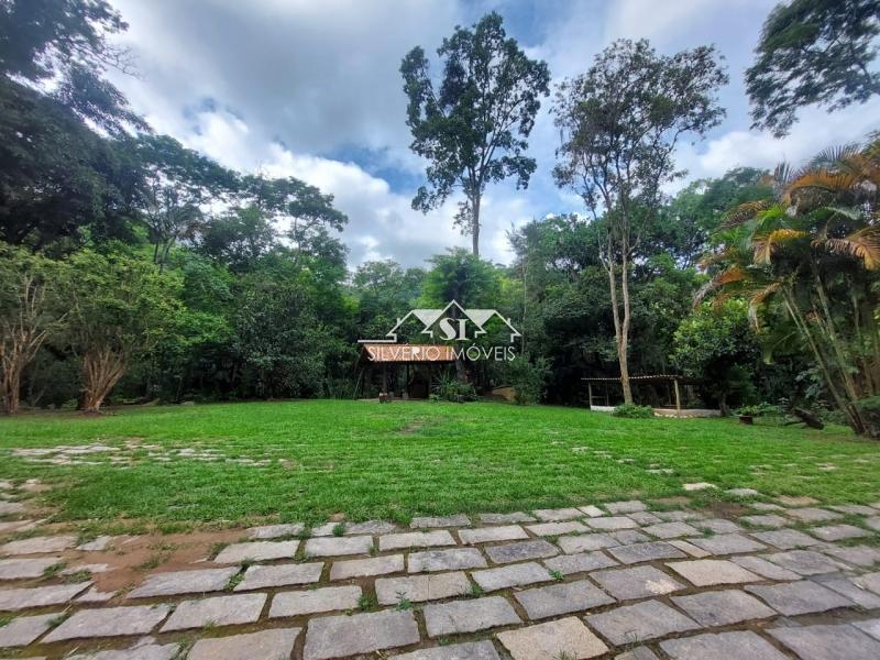 Casa à venda com 8 quartos, 391m² - Foto 18