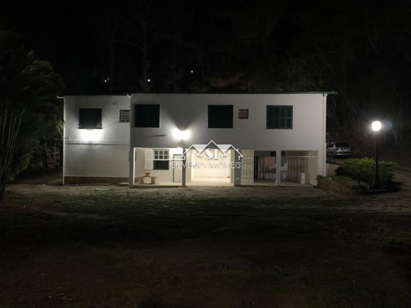 Casa à venda com 8 quartos, 391m² - Foto 21