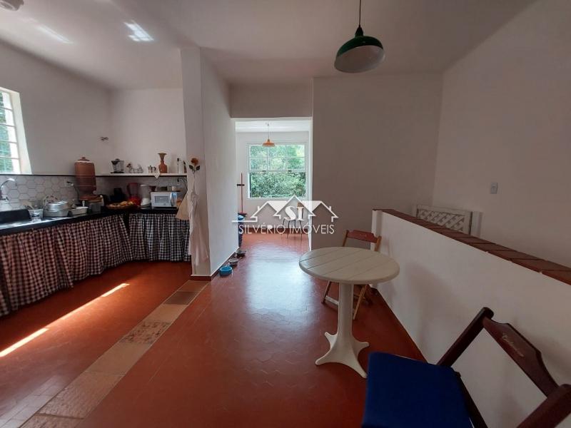 Casa à venda com 8 quartos, 391m² - Foto 48