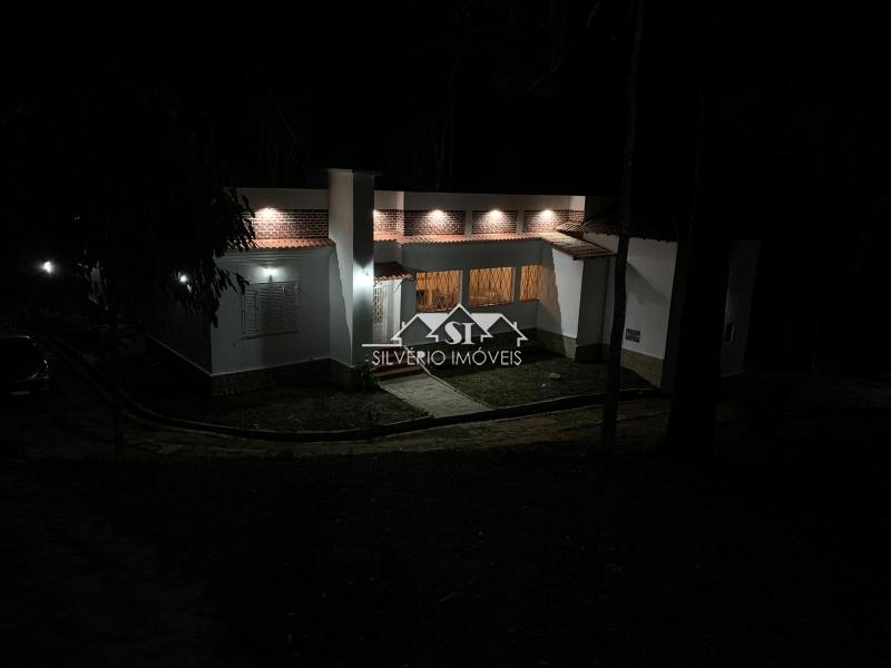 Casa à venda com 8 quartos, 391m² - Foto 20