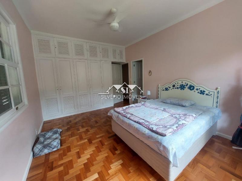 Casa à venda com 8 quartos, 391m² - Foto 60
