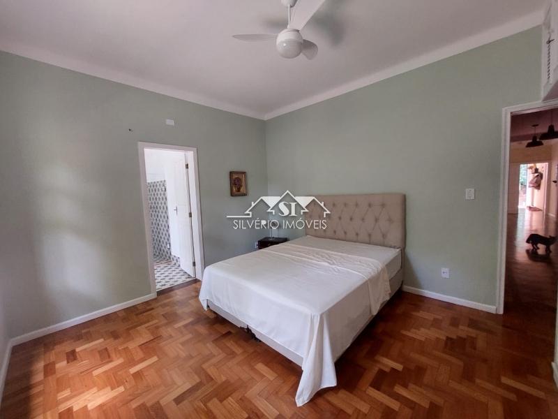 Casa à venda com 8 quartos, 391m² - Foto 61