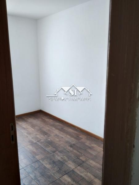 Casa para alugar com 2 quartos, 75m² - Foto 11