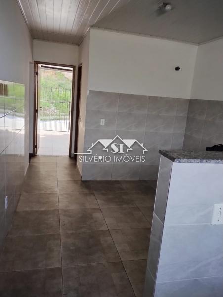 Casa para alugar com 2 quartos, 75m² - Foto 6