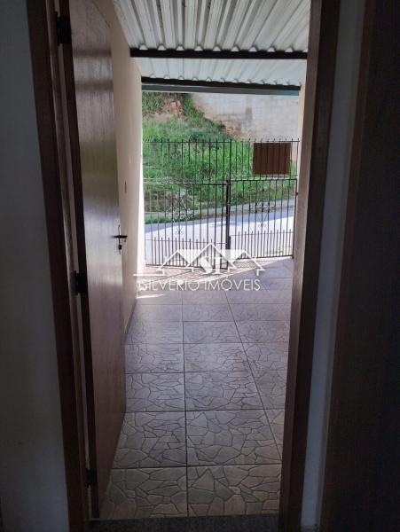 Casa para alugar com 2 quartos, 75m² - Foto 13