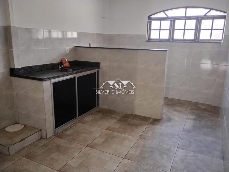 Casa para alugar com 2 quartos, 75m² - Foto 5