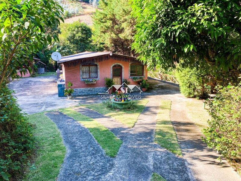 Sítio à venda com 3 quartos, 120m² - Foto 2