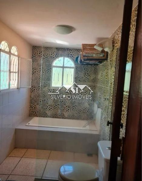Casa à venda com 3 quartos, 200m² - Foto 16