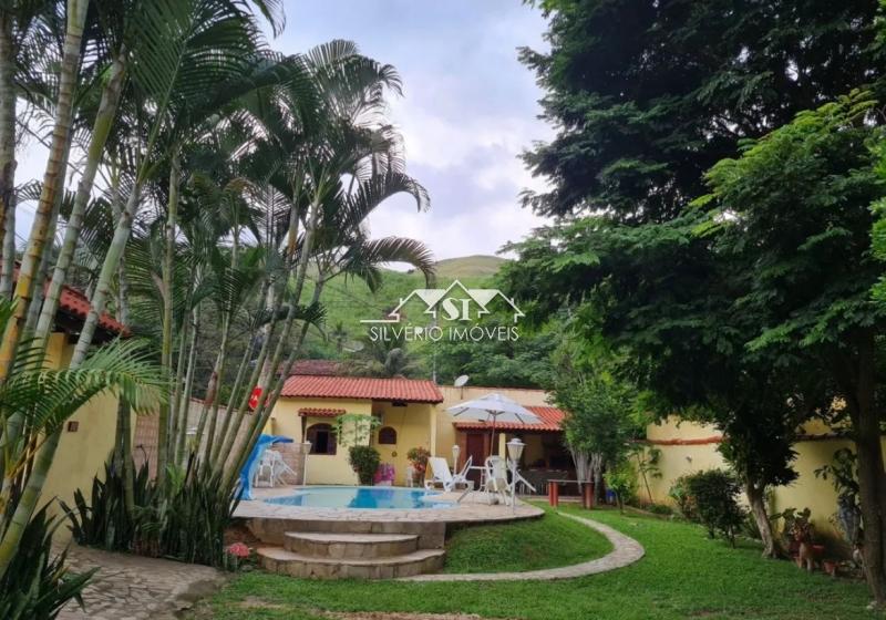Casa à venda com 3 quartos, 200m² - Foto 18