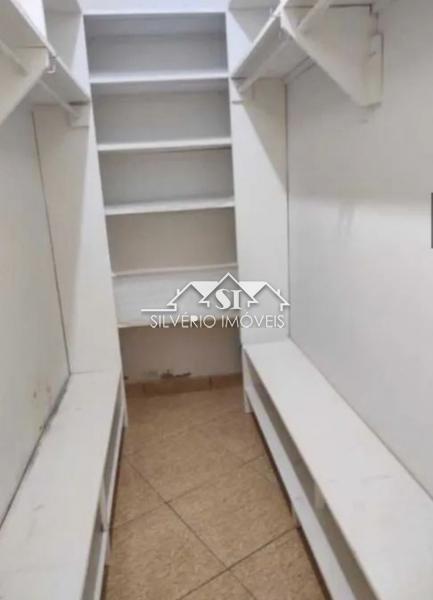 Casa à venda com 3 quartos, 200m² - Foto 2