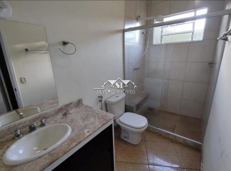 Casa à venda com 3 quartos, 200m² - Foto 4