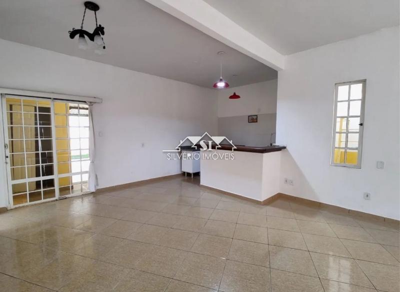 Casa à venda com 3 quartos, 200m² - Foto 8