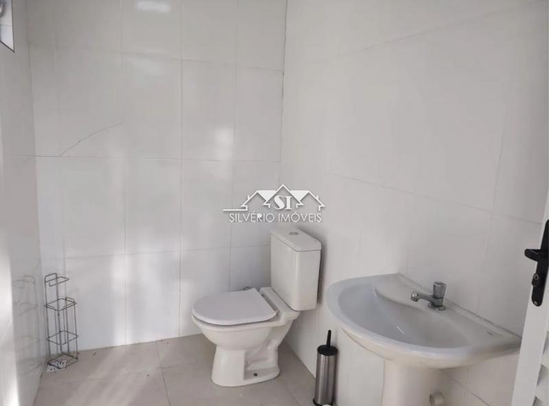 Casa à venda com 3 quartos, 200m² - Foto 13