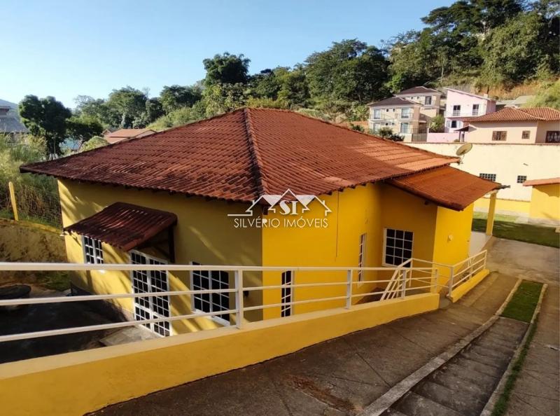Casa à venda com 3 quartos, 200m² - Foto 16