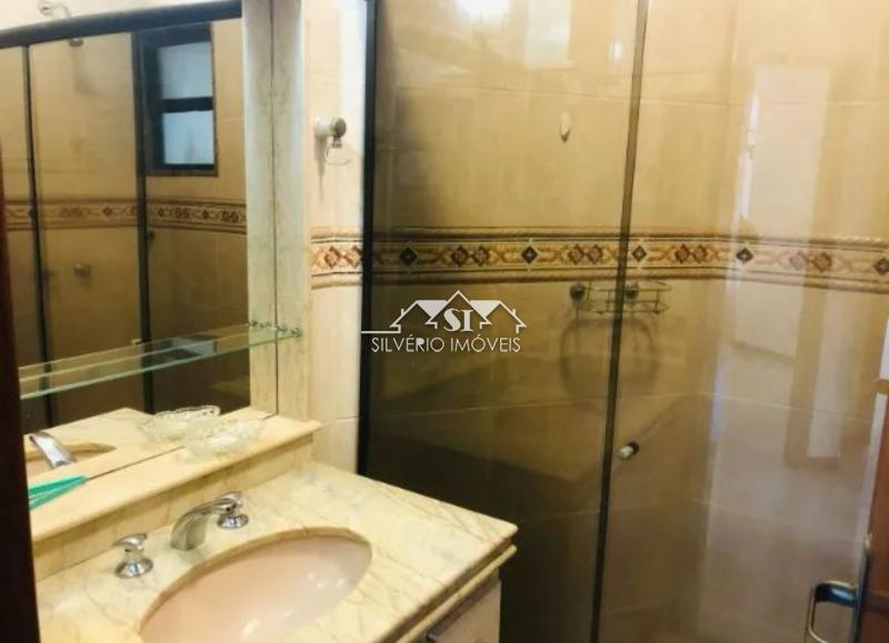 Apartamento à venda com 3 quartos, 140m² - Foto 15