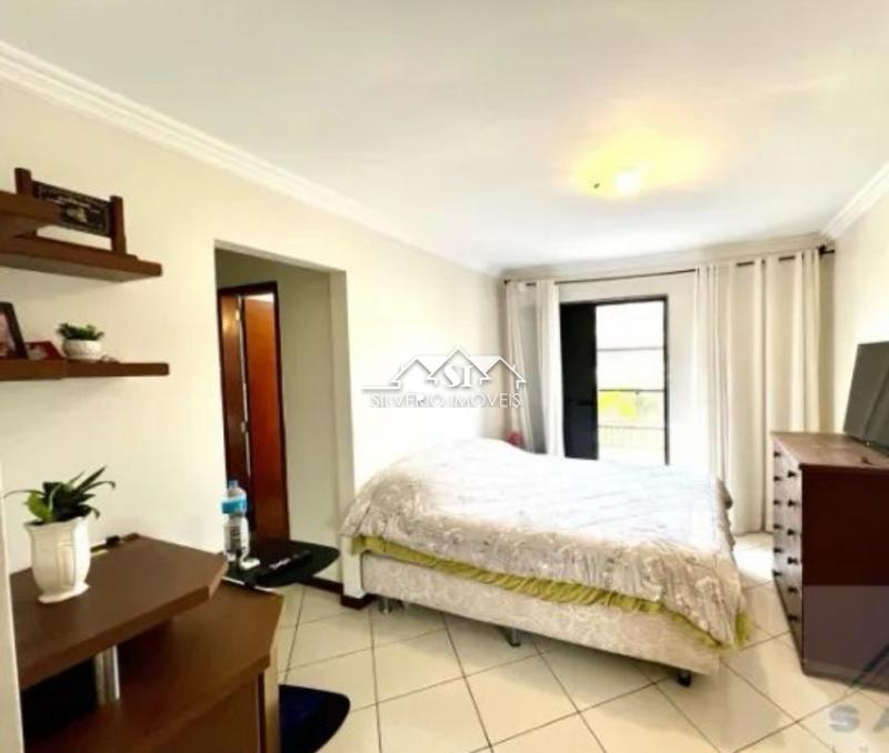 Apartamento à venda com 3 quartos, 140m² - Foto 4