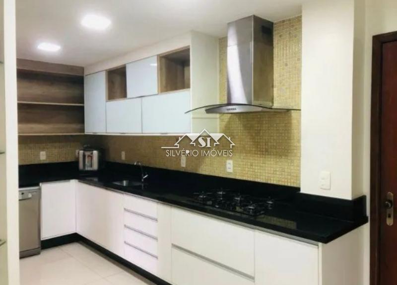 Apartamento à venda com 3 quartos, 140m² - Foto 14