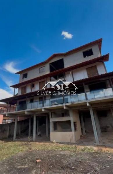 Casa à venda com 10 quartos, 832m² - Foto 2