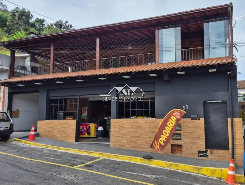 Prédio residencial e comercial em Quitandinha - Petrópolis/RJ  - 7 Quartos