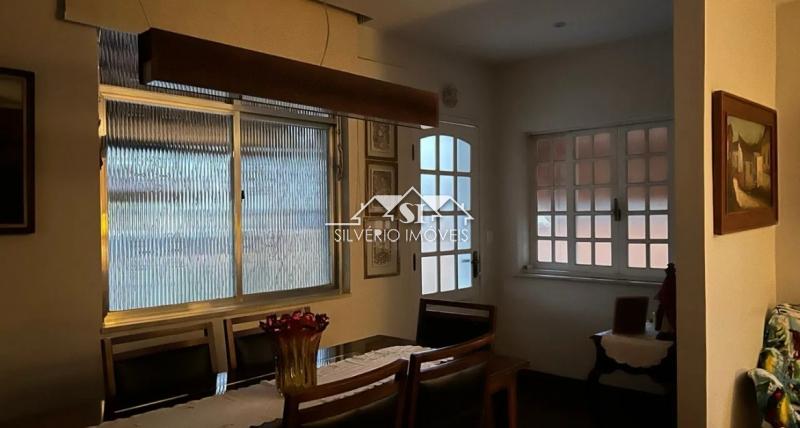 Casa à venda com 3 quartos, 180m² - Foto 3