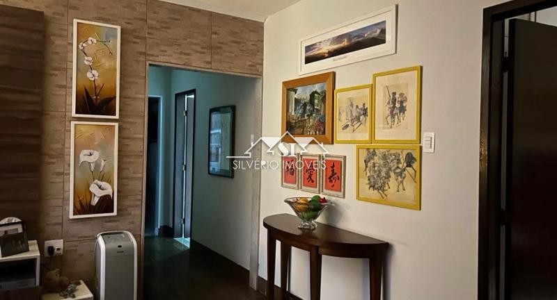 Casa à venda com 3 quartos, 180m² - Foto 4