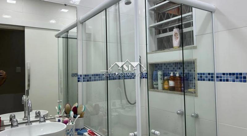 Casa à venda com 3 quartos, 180m² - Foto 7